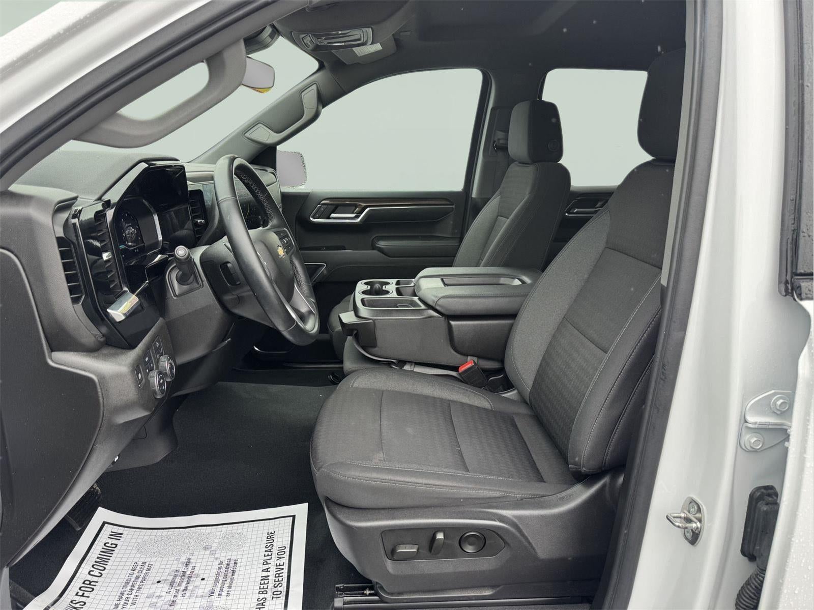 2024 Chevrolet Silverado 1500 LT (2FL)