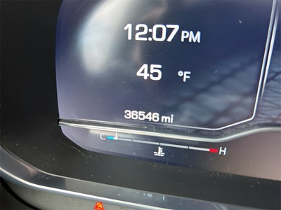 2023 GMC Yukon SLT CARBRAVO!