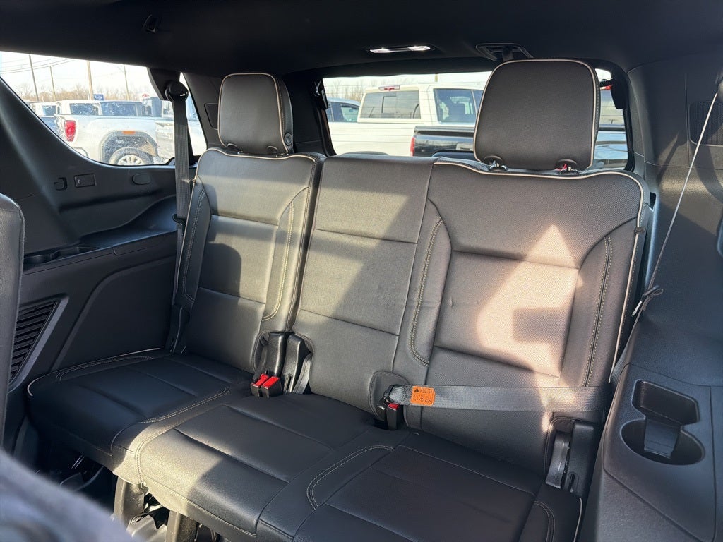 2023 GMC Yukon SLT CARBRAVO!