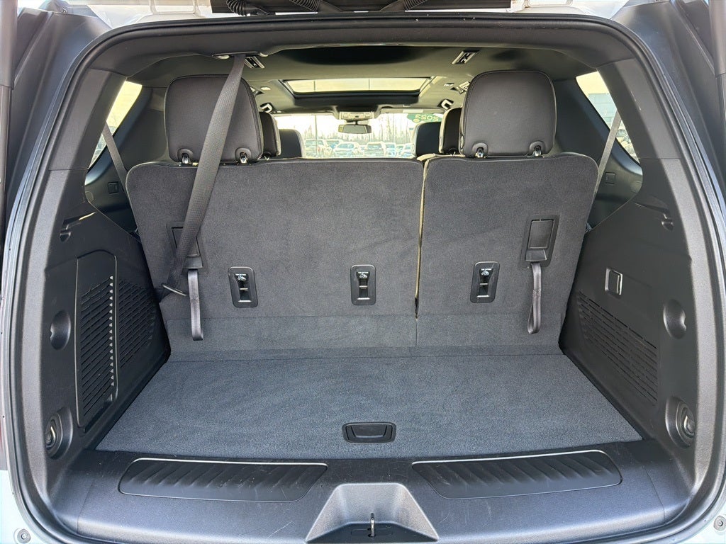 2023 GMC Yukon SLT CARBRAVO!