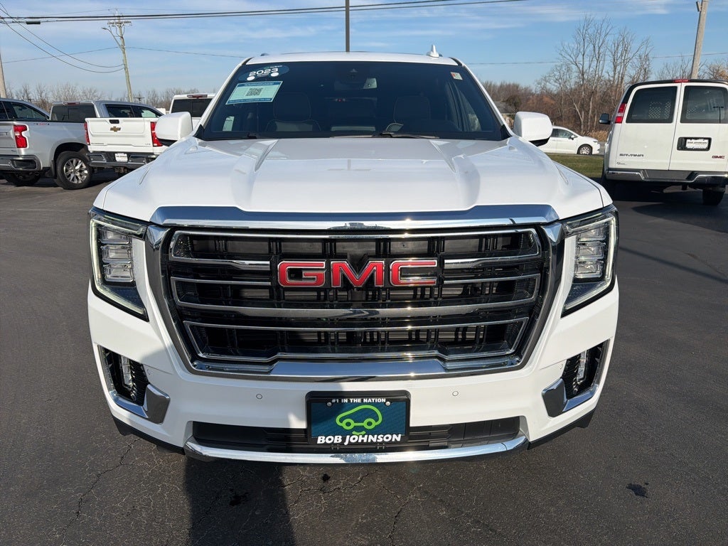 2023 GMC Yukon SLT CARBRAVO!