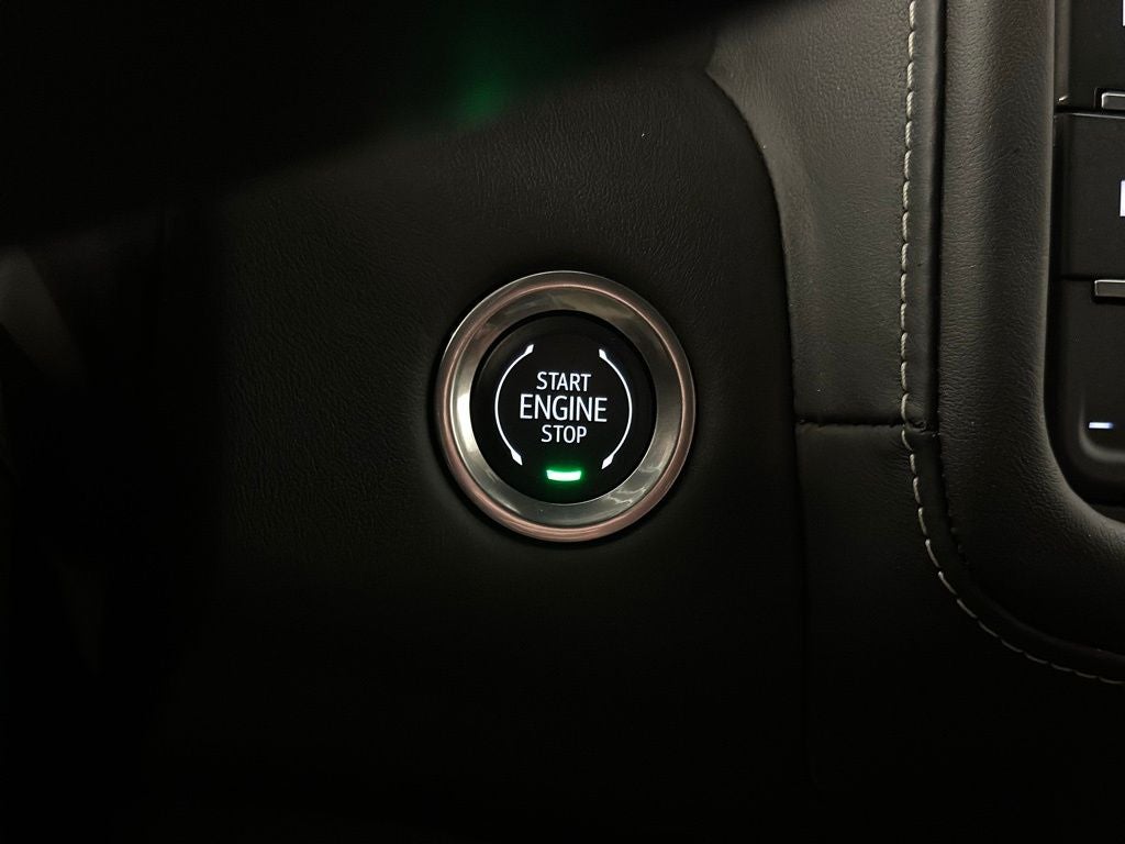 2024 GMC Yukon Denali Ultimate CARBRAVO CERTIFIED