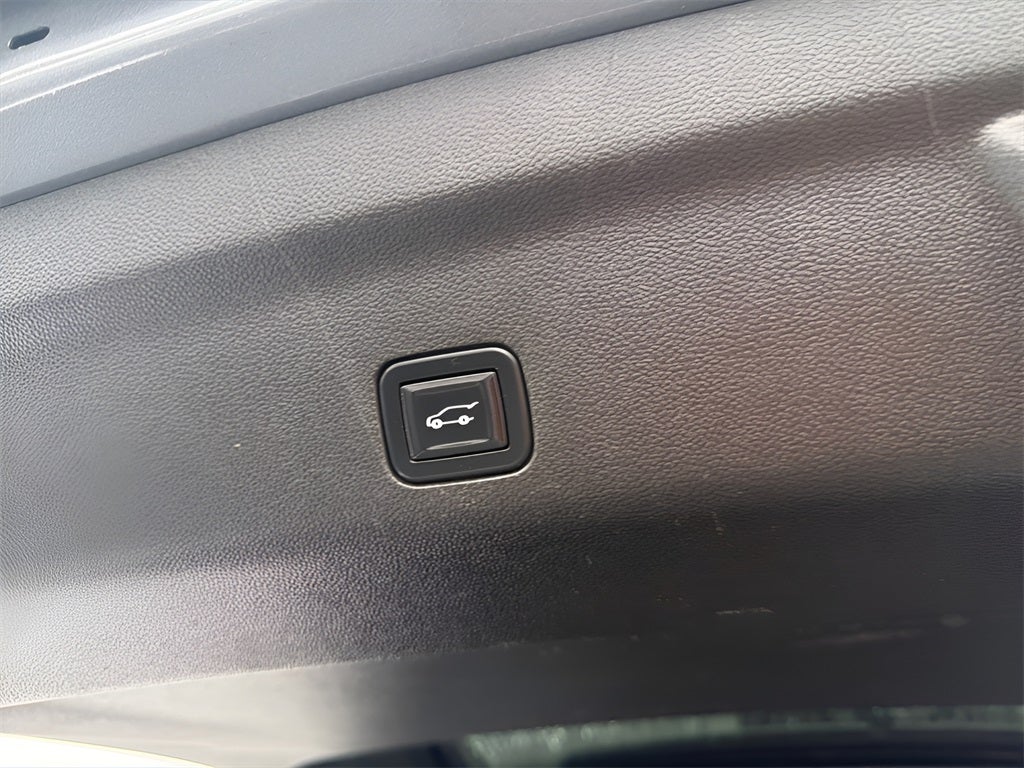 2022 GMC Yukon XL Denali CARBRAVO!