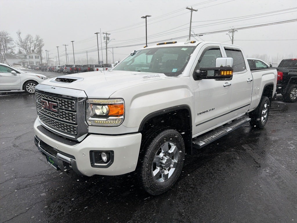2018 GMC Sierra 3500HD Denali CARBRAVO!