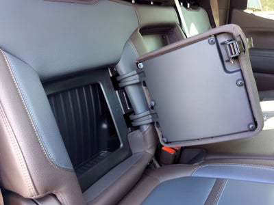 2020 GMC Sierra 1500 Denali With MATCHING FIBERGLASS CAP