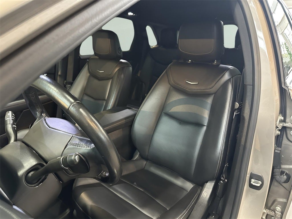 2022 Cadillac XT5 Luxury