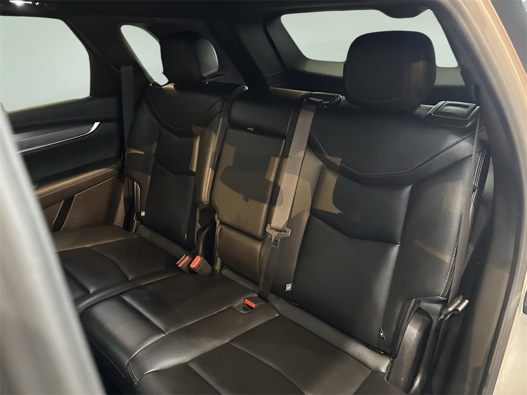 2022 Cadillac XT5 Luxury