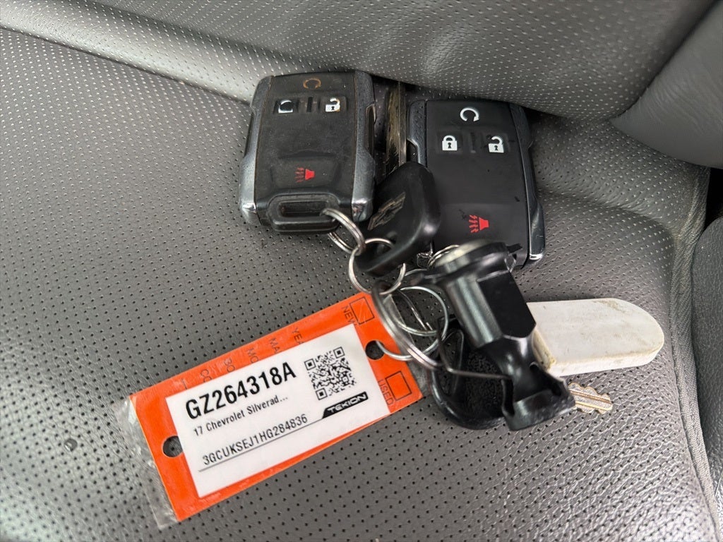 2017 Chevrolet Silverado 1500 LTZ CARBRAVO!