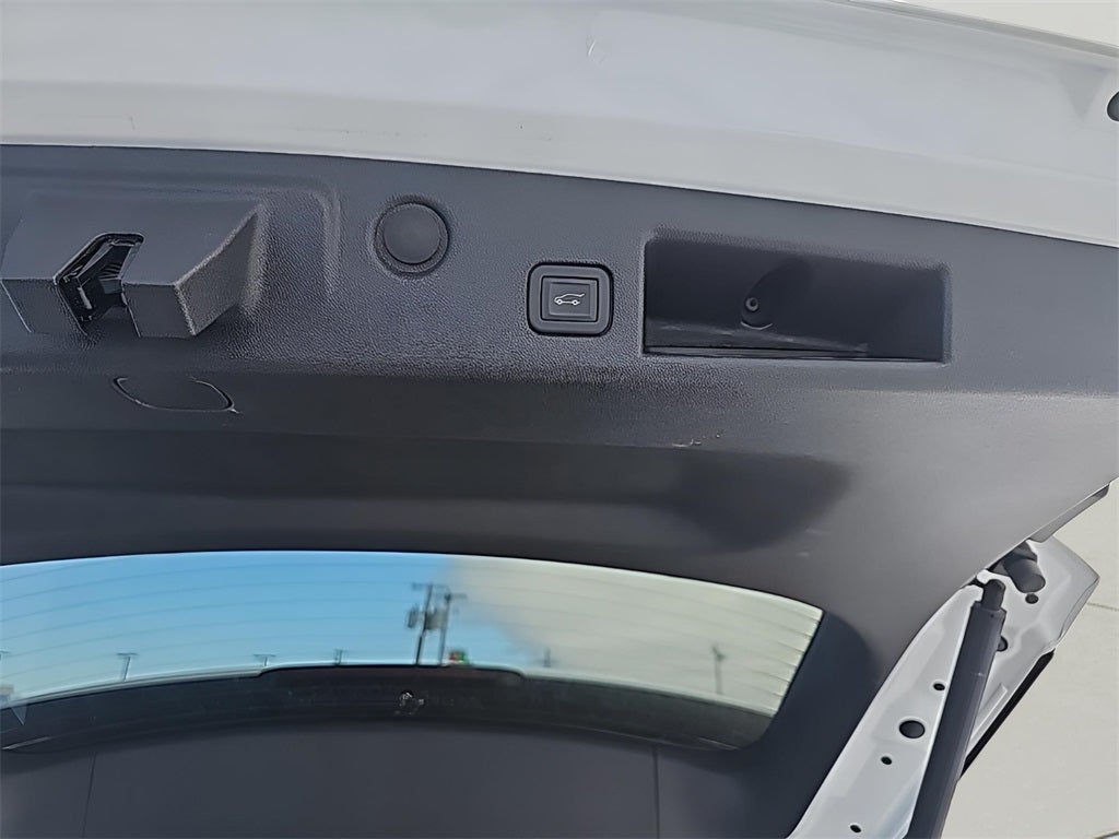 2024 Chevrolet Equinox RS Fresh Trade!!! Remote Start, Heated Seats, Power L