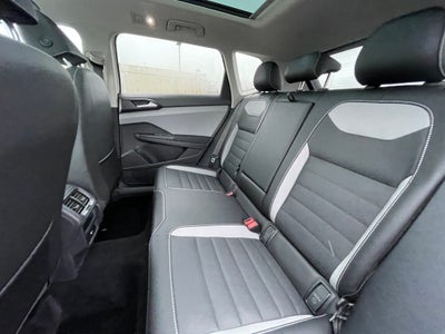 2022 Volkswagen Taos 1.5T SEL Certified