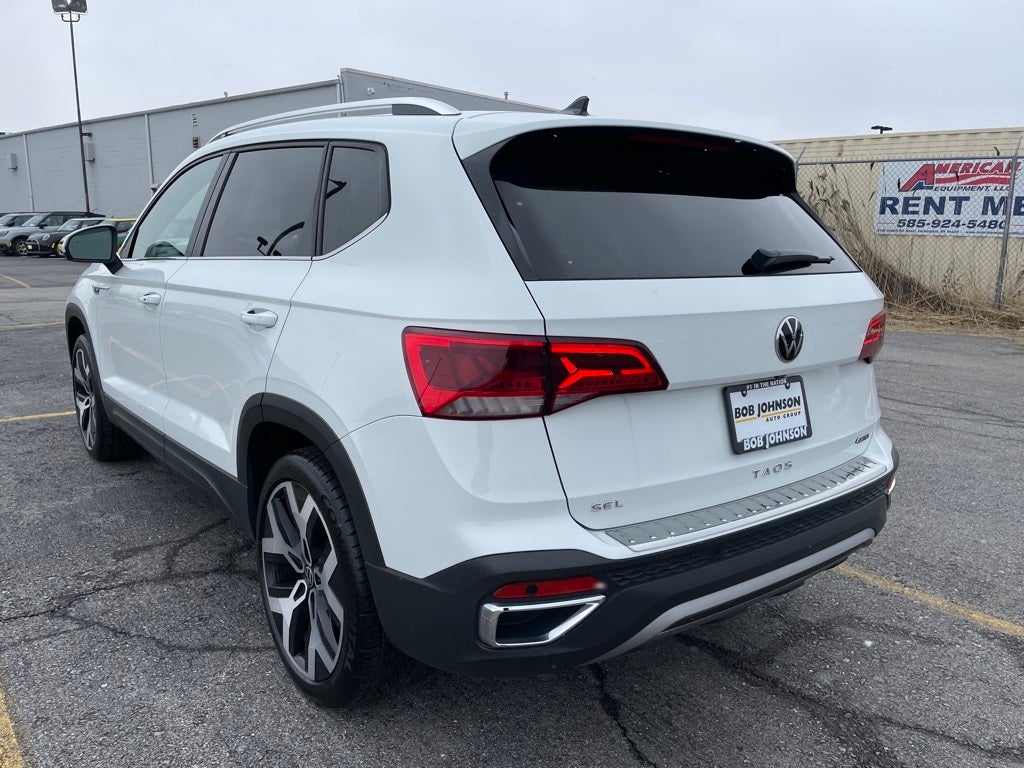 2022 Volkswagen Taos 1.5T SEL Certified
