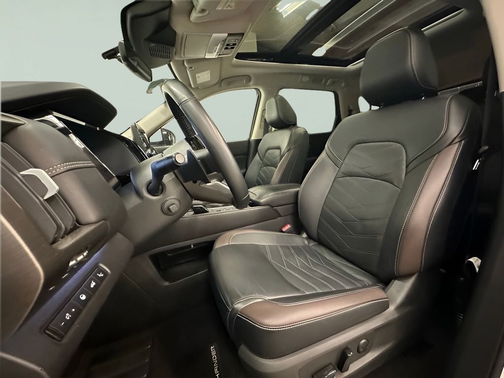 2024 Nissan Pathfinder Platinum CARBRAVO CERTIFIED
