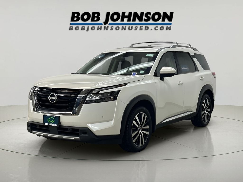 2024 Nissan Pathfinder Platinum CARBRAVO CERTIFIED