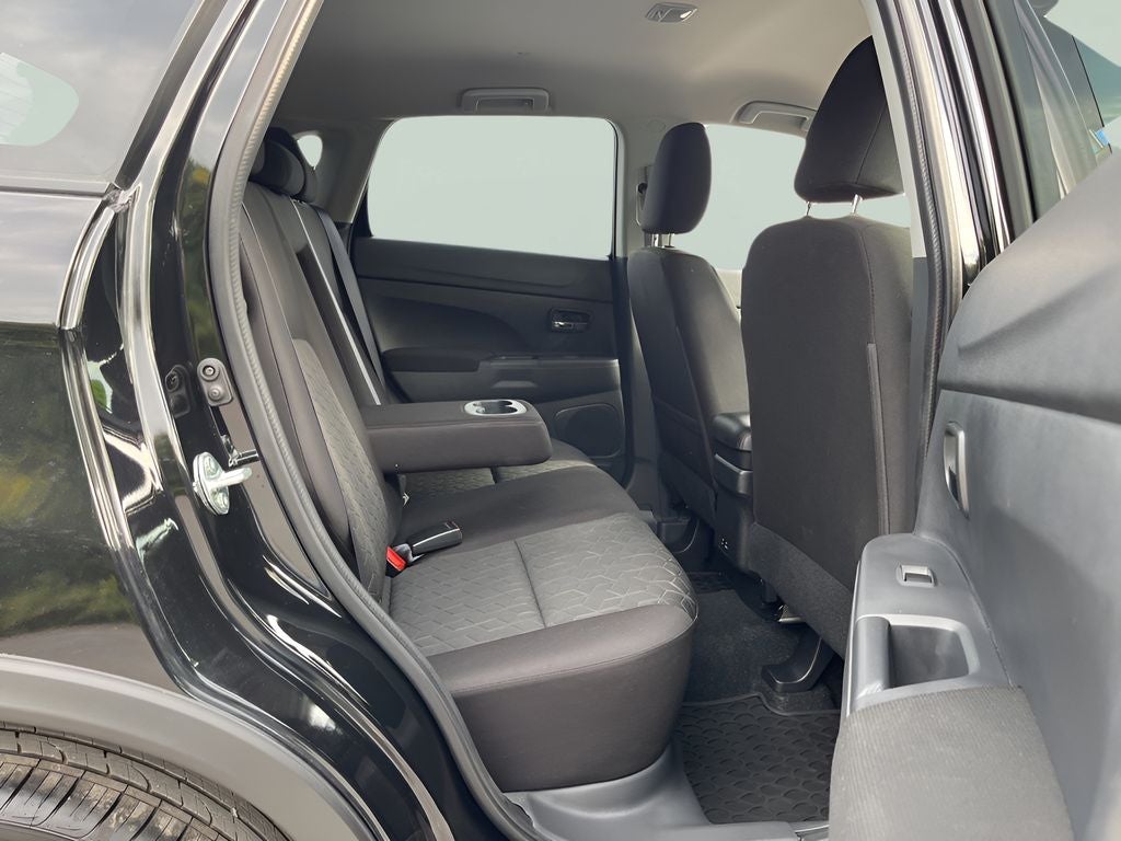 2025 Mitsubishi Outlander Sport 2.0 LE