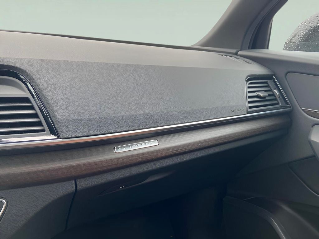 2025 Audi Q5 40 Premium Convenience Plus Package Panoramic Sunr quattro