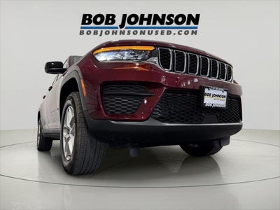 2023 Jeep Grand Cherokee Laredo 4x4