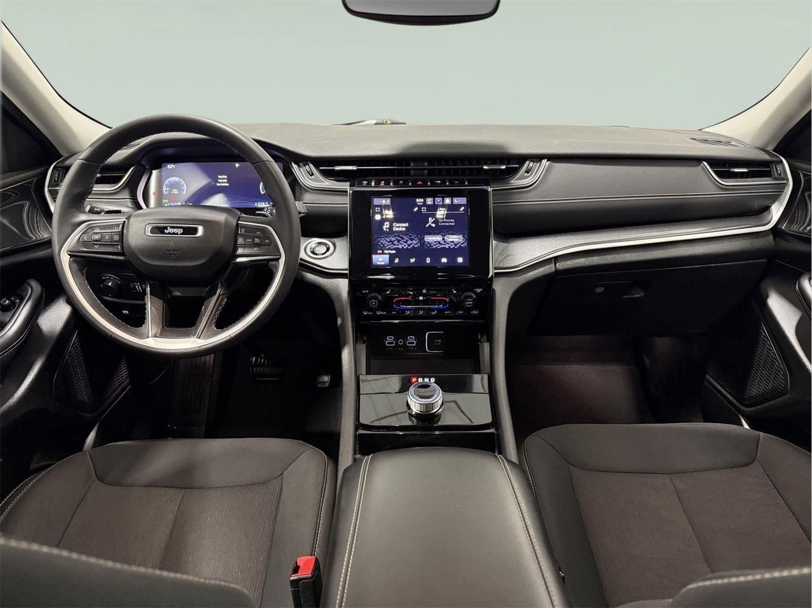 2023 Jeep Grand Cherokee L Laredo 4x4