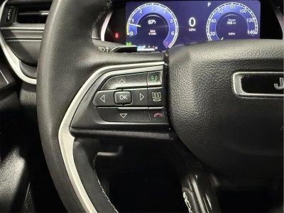 2023 Jeep Grand Cherokee L Laredo 4x4