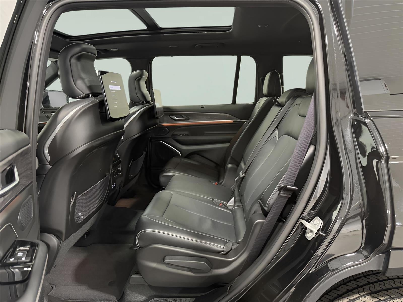 2025 Jeep Grand Cherokee L Overland 4x4