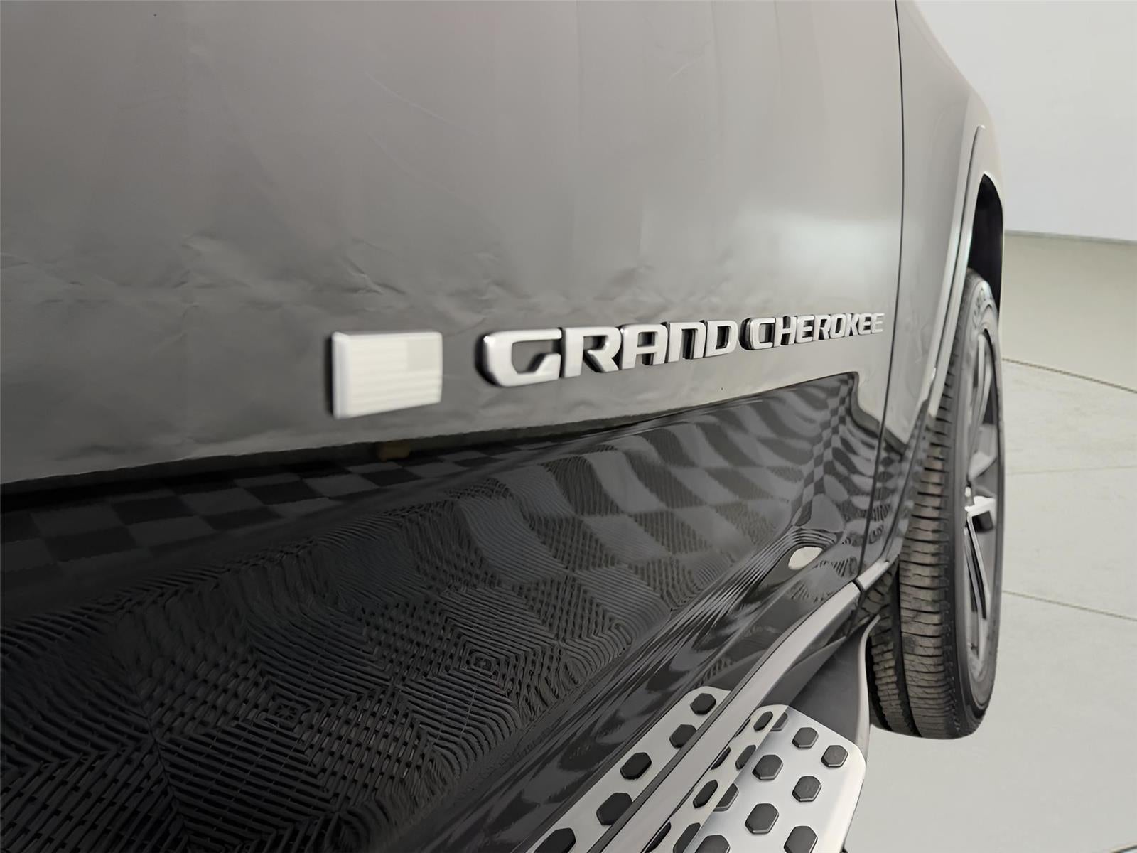 2025 Jeep Grand Cherokee L Overland 4x4