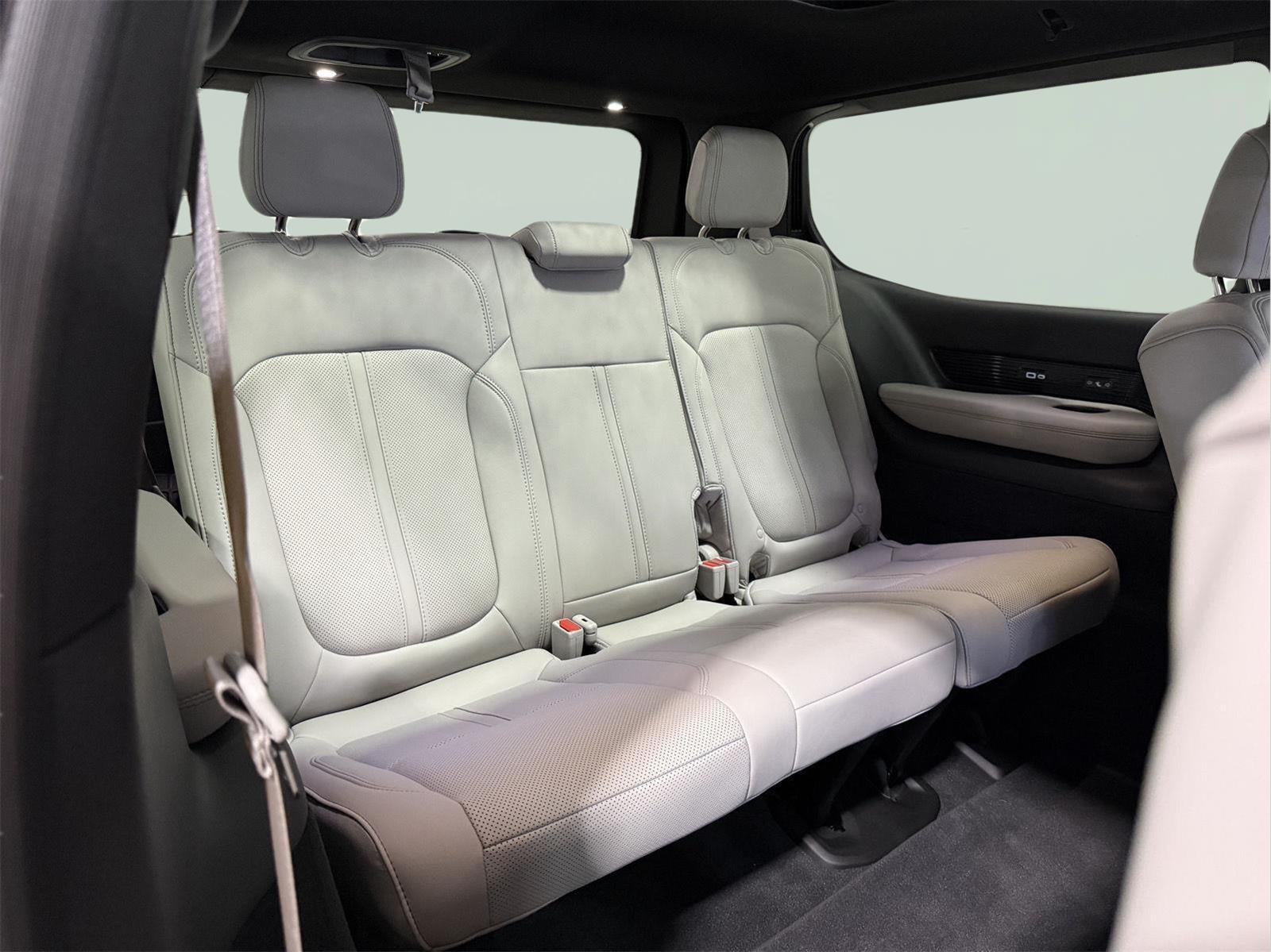 2026 Jeep Grand Wagoneer Summit Obsidian