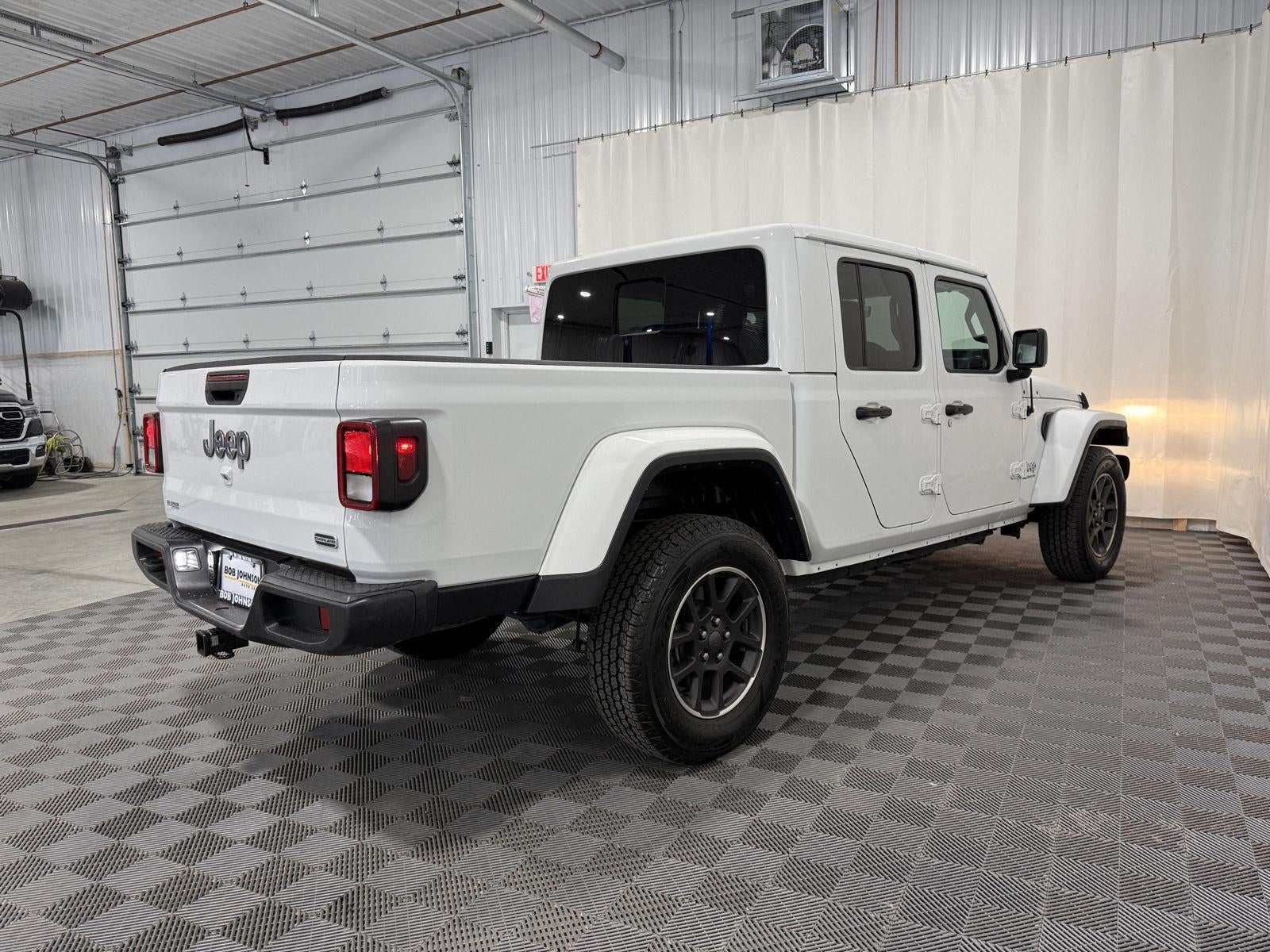 2023 Jeep Gladiator Overland 4x4