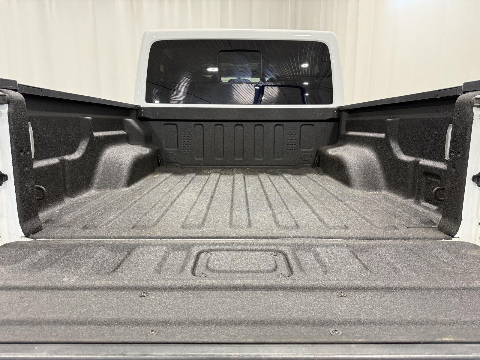 2023 Jeep Gladiator Overland 4x4