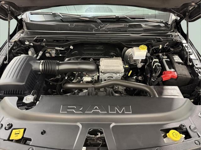 2023 RAM 1500 Big Horn Crew Cab 4x4 5'7' Box