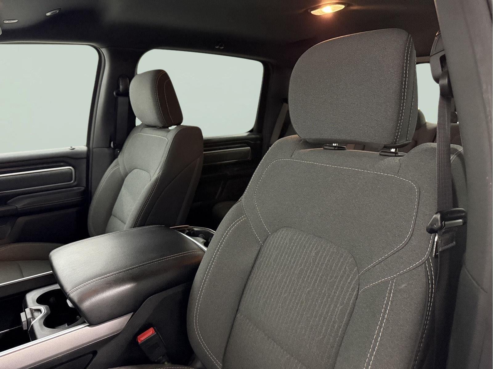2021 RAM 1500 Big Horn Crew Cab 4x4 5'7' Box
