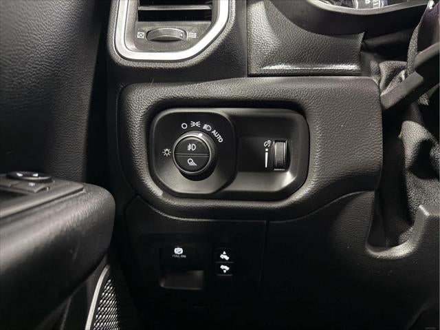 2021 RAM 1500 Big Horn Crew Cab 4x4 5'7' Box
