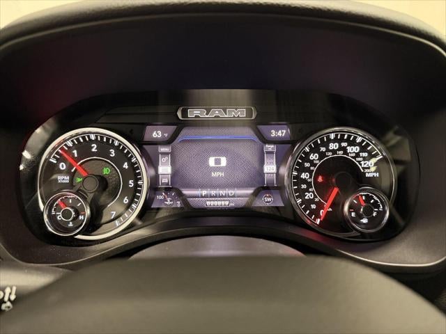 2022 RAM 1500 Big Horn Crew Cab 4x4 5'7' Box