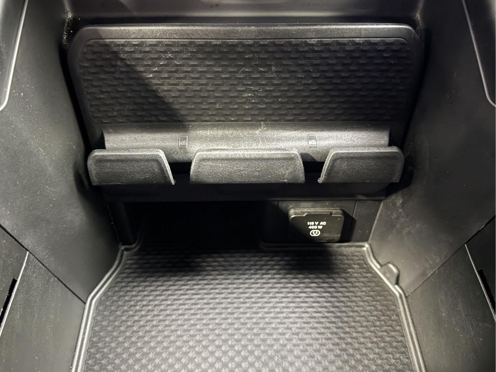2022 RAM 1500 Laramie Crew Cab 4x4 5'7' Box