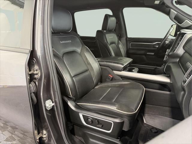 2022 RAM 1500 Laramie Crew Cab 4x4 5'7' Box