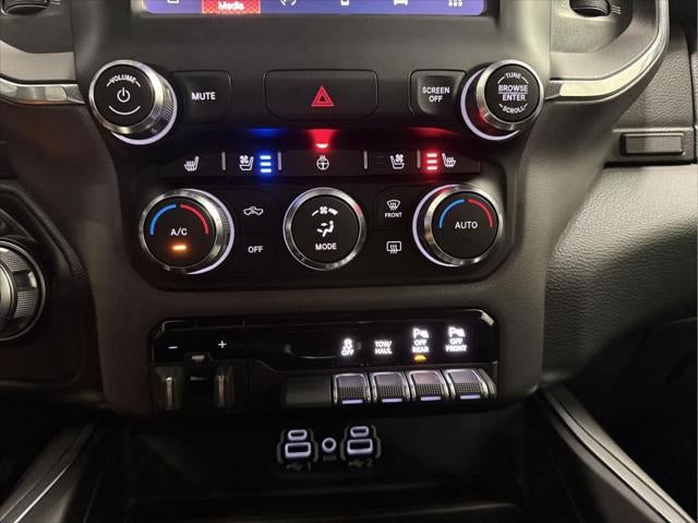 2022 RAM 1500 Laramie Crew Cab 4x4 5'7' Box