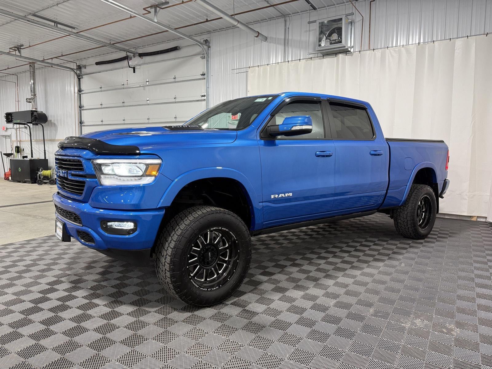 2022 RAM 1500 Laramie Crew Cab 4x4 6'4' Box