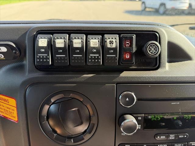 2019 Ford E-450 Cutaway E-450 DRW 158' WB