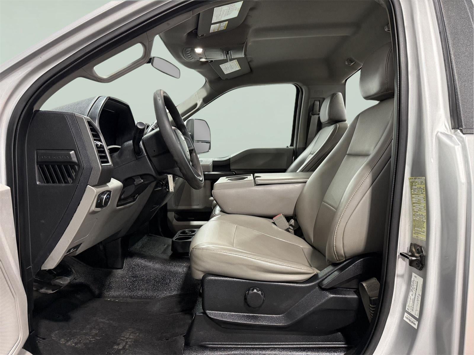 2018 Ford F-350 Chassis XL