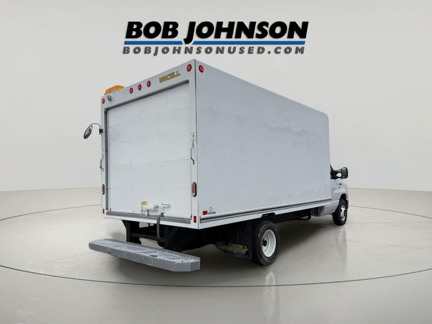 2019 Ford E-450 Cutaway E-450 DRW 158 WB