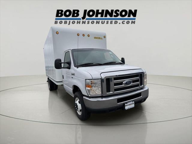 2019 Ford E-450 Cutaway E-450 DRW 158 WB