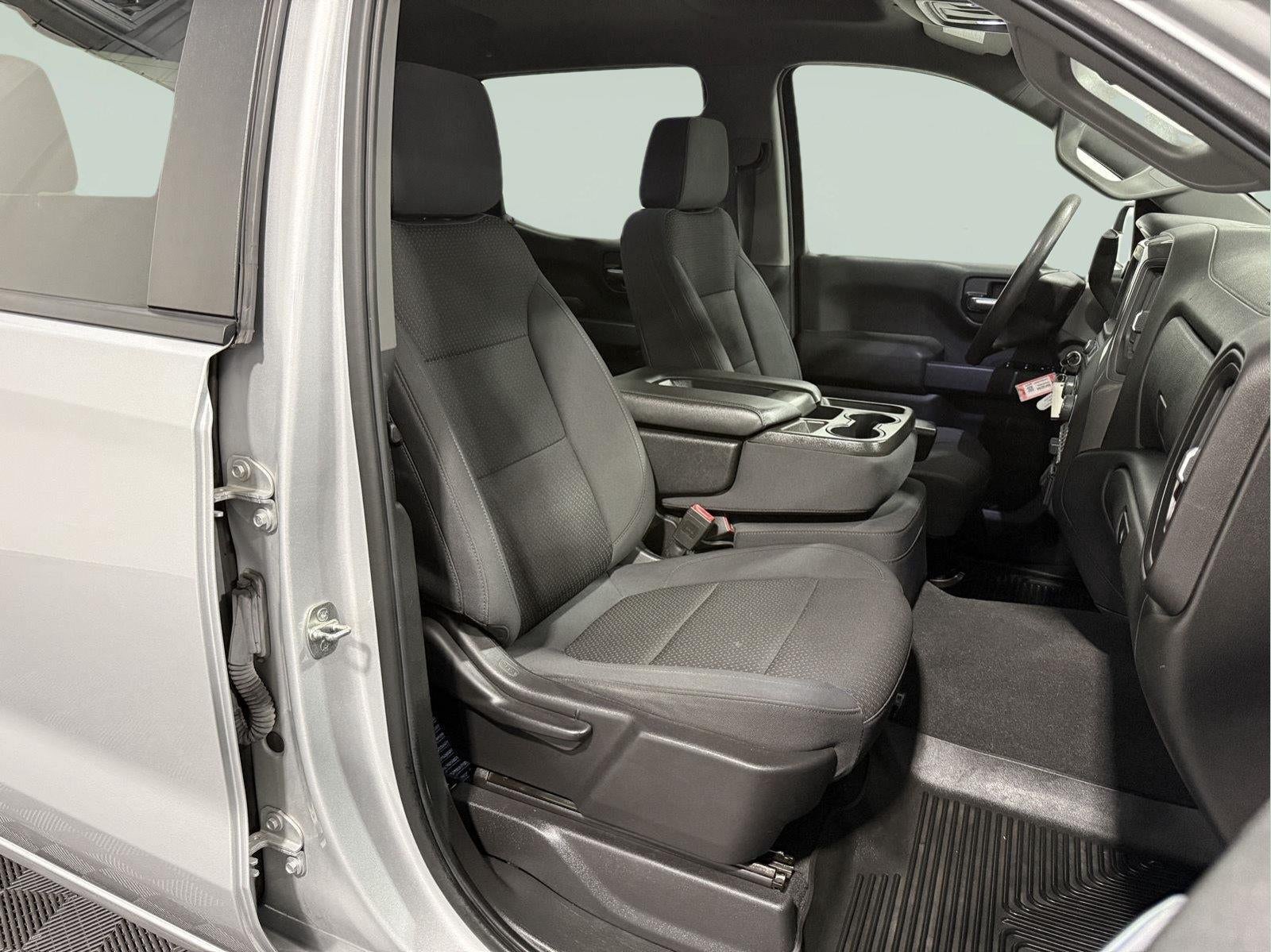 2020 Chevrolet Silverado 1500 4WD Crew Cab Short Bed Custom