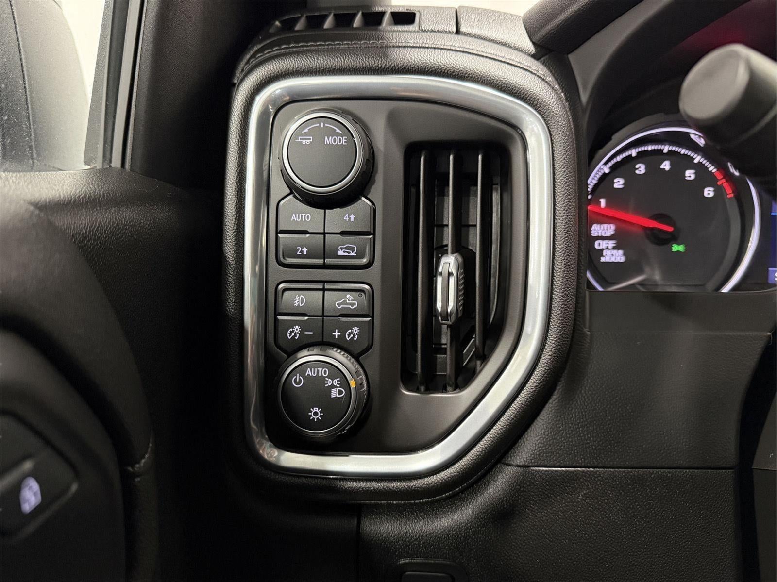 2020 Chevrolet Silverado 1500 4WD Double Cab Standard Bed RST