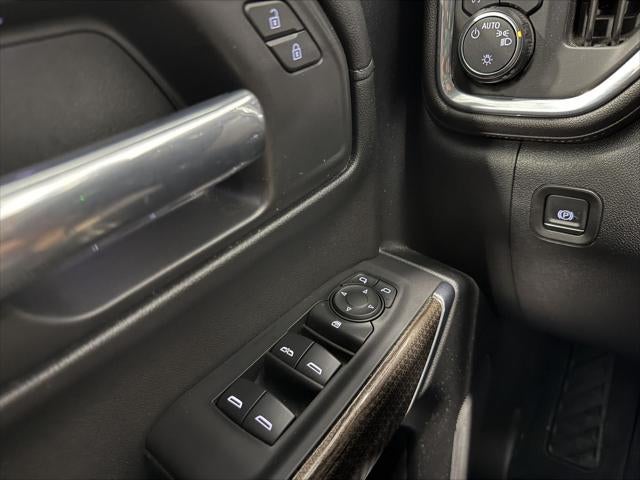 2021 Chevrolet Silverado 1500 4WD Crew Cab Short Bed LT