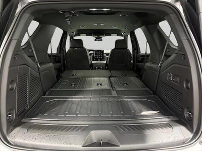 2025 GMC Yukon Elevation