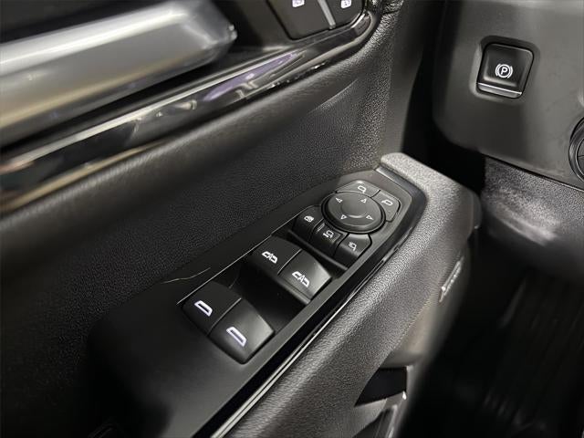 2025 GMC Sierra 2500HD 4WD Crew Cab Standard Bed AT4