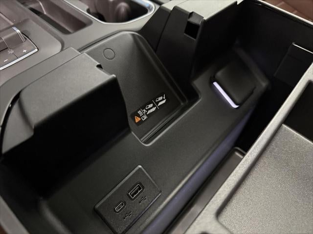 2026 GMC Sierra 2500HD Crew Cab, Standard Bed, Denali Ultimate, 4WD