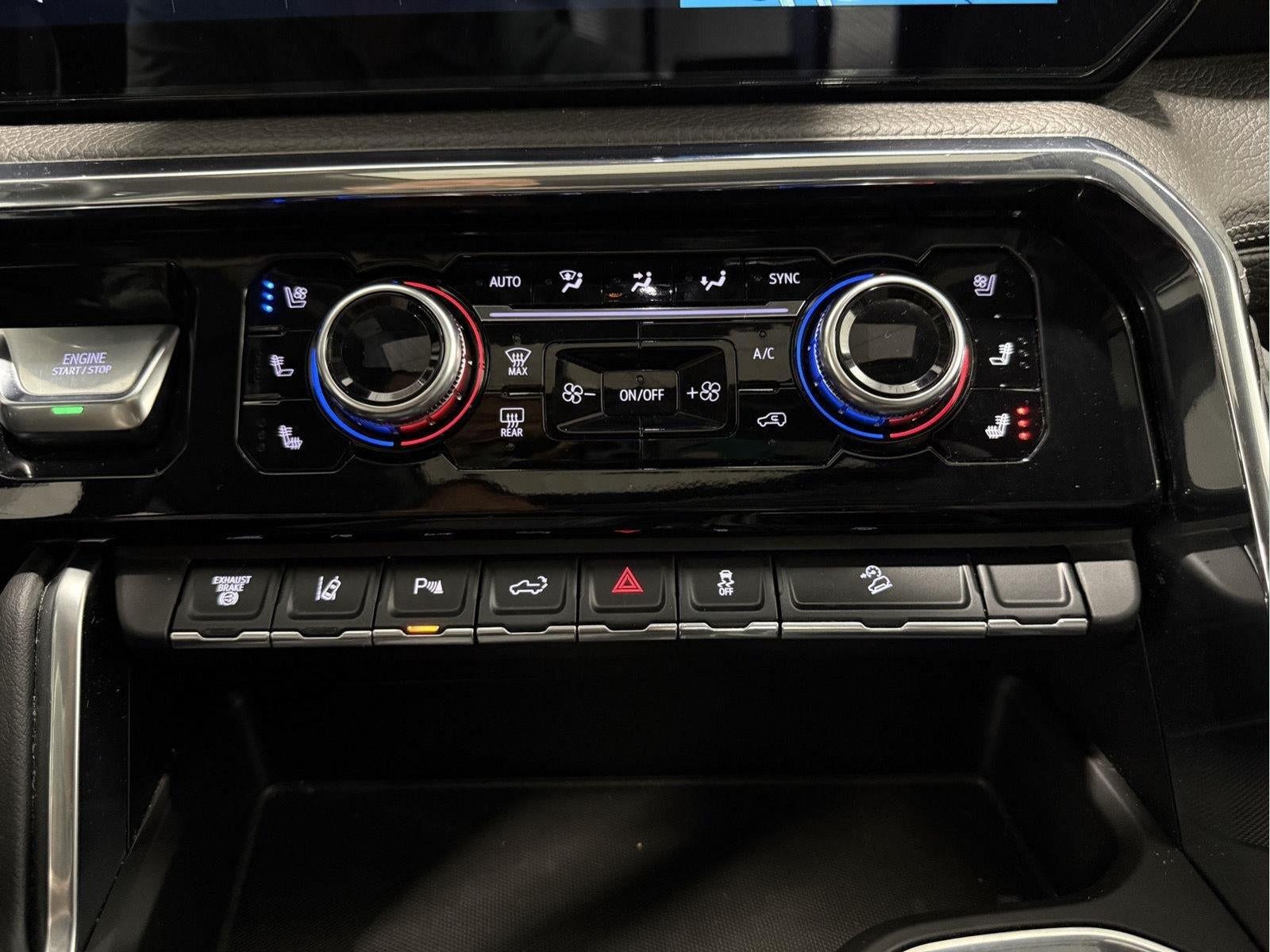2024 GMC Sierra 2500HD 4WD Crew Cab Standard Bed Denali