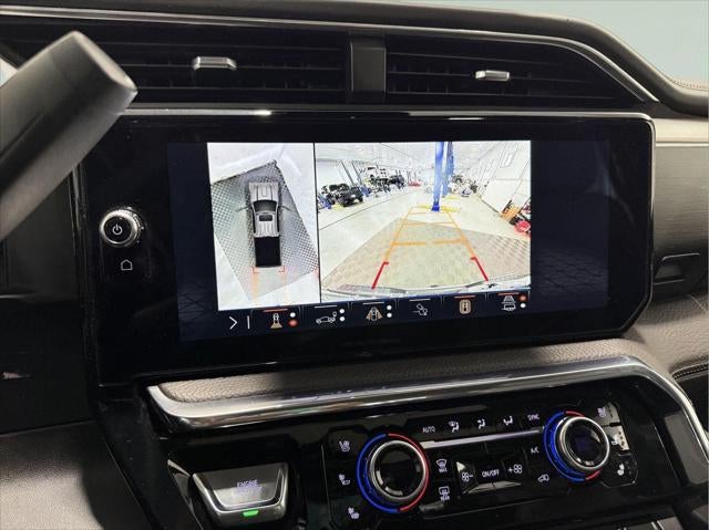 2024 GMC Sierra 2500HD 4WD Crew Cab Standard Bed Denali