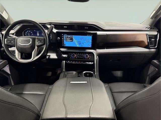 2024 GMC Sierra 2500HD 4WD Crew Cab Standard Bed Denali
