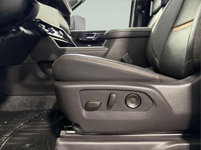 2025 GMC Sierra 2500HD 4WD Crew Cab Standard Bed AT4