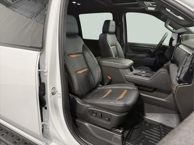 2025 GMC Sierra 2500HD 4WD Crew Cab Standard Bed AT4